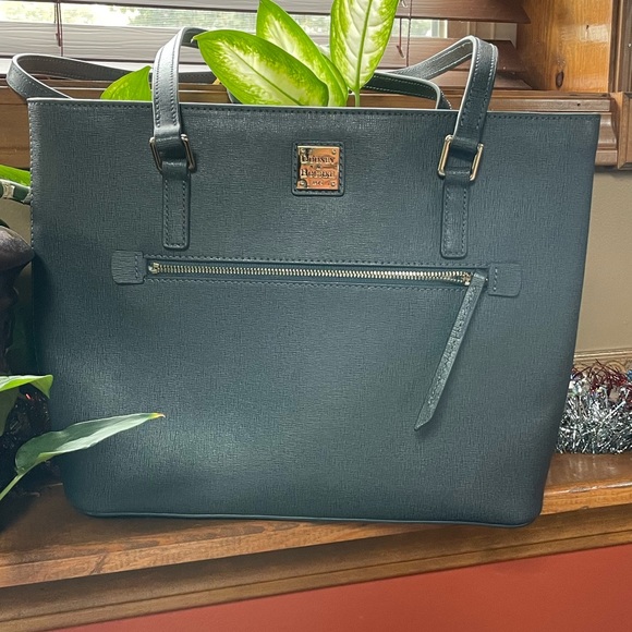 DOONEY & BOURKE SAFFIANO SHOPPER. DARK GRAY. BRAND NEW, NEVER USED. - Picture 1 of 9